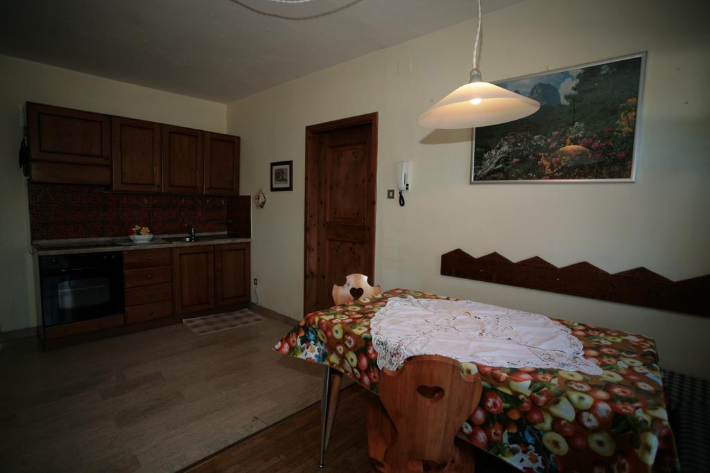 Appartement Villetta Panorama à Canazei Chambre photo